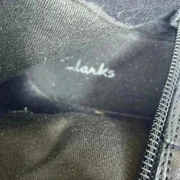 Clarks Black Leather Women’s Size 7.5 Boots Wyld Polka Comfort With Bow & Zip - Picture 7 of 9